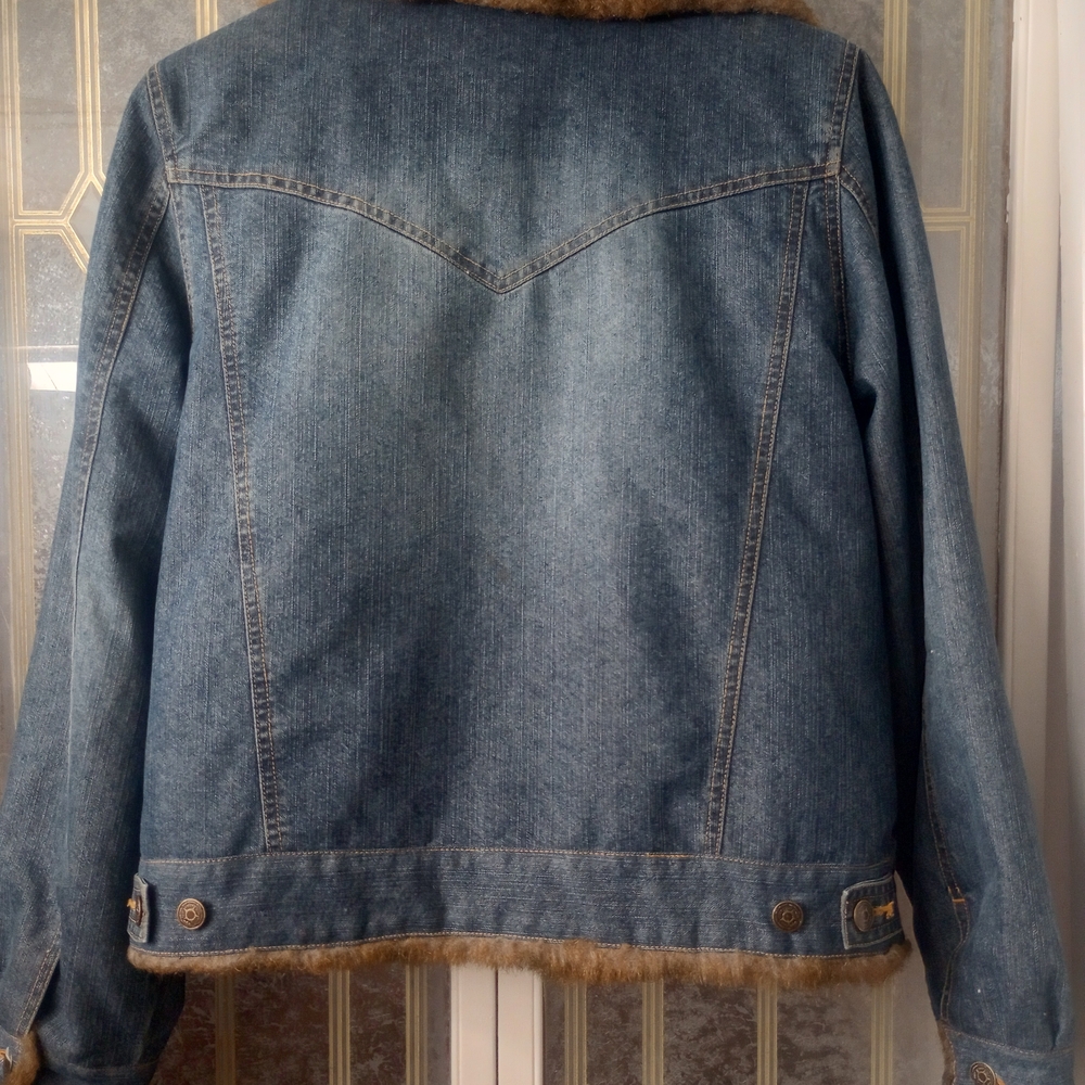 Marvin Richards Blue Jean Jacket with Brown Faux Fur Trim - Picture 4 of 7